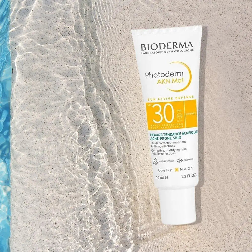 BIODERMA Photoderm AKN Mat SPF30 Oil Control Matte Face Sunscreen